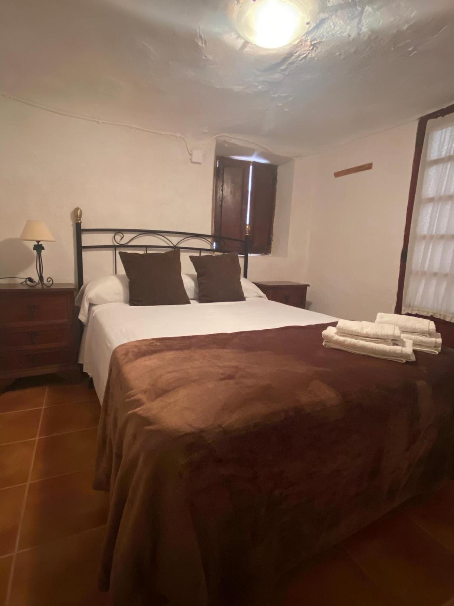 La Cueva Delola Apartment Alcala del Jucar Exterior foto